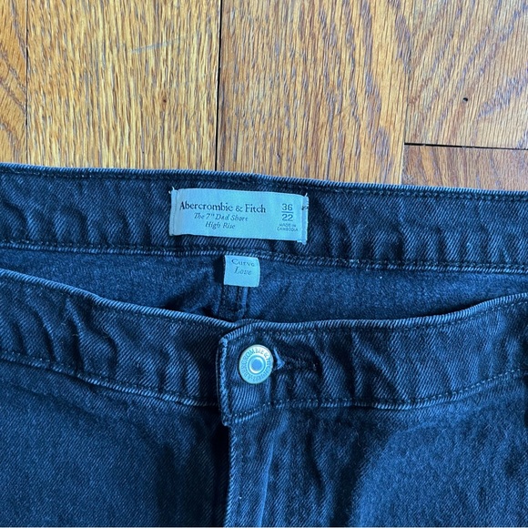 Abercrombie Curve Love High Rise 7 Inch Dad Short size 36 (22) - Picture 3 of 5
